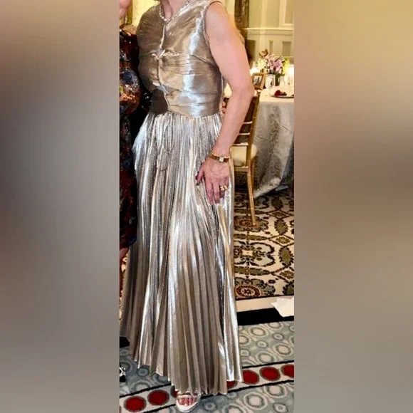 Couture Evening Gown - Picture 3 of 6